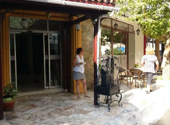 Hotel Life Kyrenia (Northern Cyprus)