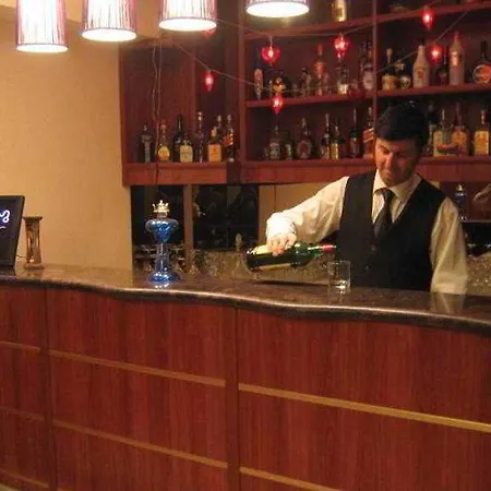 Life Hotel 3*
