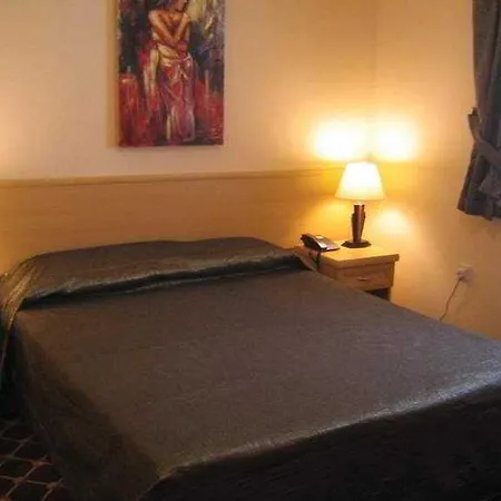 Life Hotel